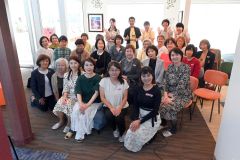 講演会の参加者ら