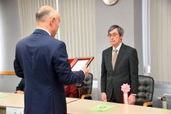 自治会長として町行政に貢献した坂
倉智昭さん
