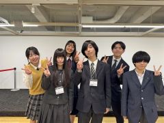渋谷さん(前列右から2人目)が所属した1班メンバー