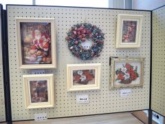 個性豊かな作品が展示された