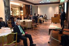 地方議連、カスハラ学ぶ 5