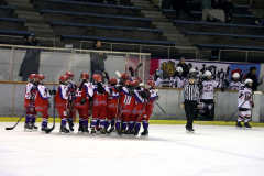 【3位決定戦・TOKACHI帯広レディース―御影グレッズ】延長戦での勝利を喜ぶTOKACHI帯広レディースの選手たち