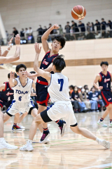 【男子予選ブロックｄ組決勝・白樺学園―東海大札幌】
