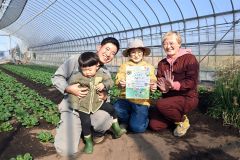 取れたての「ちぢみホウレンソウ」を堪能　音更・茂古沼農場で２２日にイベント