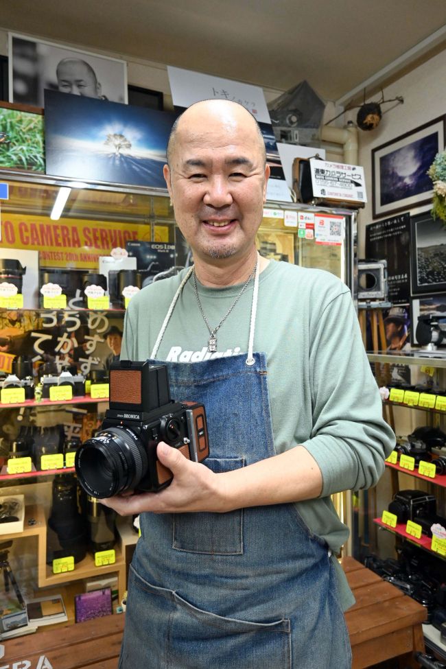 じわじわ人気の「フィルムカメラ」　その魅力とは？