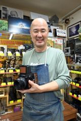 じわじわ人気の「フィルムカメラ」　その魅力とは？