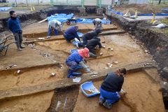 帯広・落合遺跡で23年ぶり発掘調査 後期旧石器時代の石器など出土 4