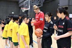 日立ハイテクの河村(幕別町出身)地元で勇姿 女子バスケWリーグ帯広大会 11