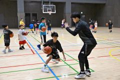 日立ハイテクの河村(幕別町出身)地元で勇姿 女子バスケWリーグ帯広大会 13