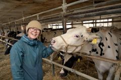 理想は「あまり働かない」　陸別・鉄矢愛さん～ファイン酪農女性（９）