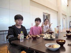 落語教室の児童が軽妙な話術を披露　幕別 5