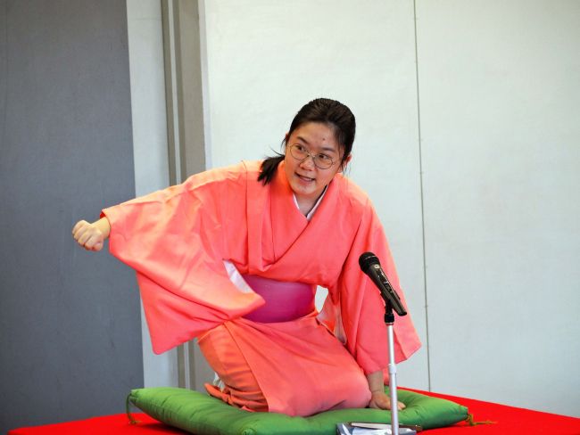 落語教室の児童が軽妙な話術を披露　幕別