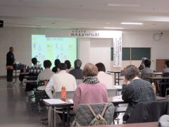 佐藤代表による研修会