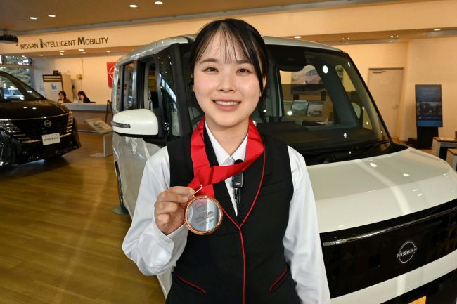 帯広日産の遠藤さん、接客で全国銅賞　初出場で健闘