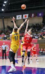 デフバスケ女子日本、「笑顔」で初戦白星発進　帯広聾教諭・坂本ＨＣ、選手信じて指揮に熱　デフリンピック 6