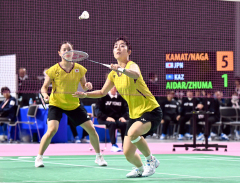 バド女子の長原ペア圧勝で8強 デフリンピック 4強懸け20日に台湾ペア戦 14