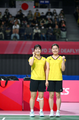 バド女子の長原ペア圧勝で8強 デフリンピック 4強懸け20日に台湾ペア戦 3