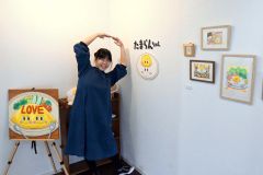原画展で魅力発信　絵本「たまらんちゃん」　音更出身の水上さん