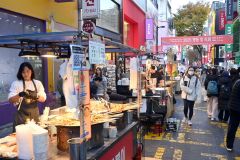 日本人観光客も多く訪れる、明洞