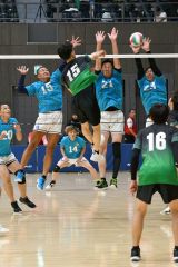 ＲＵＢＩＫ′ＳＣＵＢＥ優勝　女子は帯広市役所クラブ２位　全国社会人９人制バレー東ブロック男女優勝大会 14