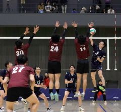 ＲＵＢＩＫ′ＳＣＵＢＥ優勝　女子は帯広市役所クラブ２位　全国社会人９人制バレー東ブロック男女優勝大会 23