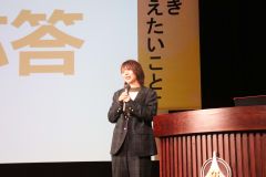 挫折を乗り越えてきた経験などを語った高木さん