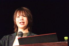 挫折を乗り越えてきた経験などを語った高木さん