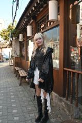 ソウルの大学でメークの勉強に励む、坂本さん