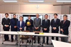 恒志堂・白樺学園高包括連携協定調印式