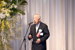 創設の経緯やこれまでの歩みを語る種村会長