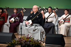 芸歴５０周年を迎え記念公演で演奏する加藤会主