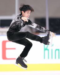 フリーの演技を披露する松本悠輝（帯広出身、大賀章好撮影）