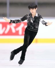 フリーの演技を披露する松本悠輝（帯広出身、大賀章好撮影）