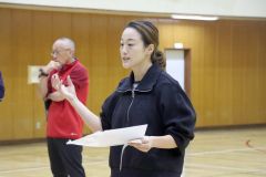 栄養面について解説する石沢さん