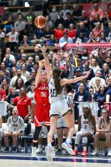 金の輝き、ろう者の希望に　デフバスケ女子日本「金」　ＨＣの帯広聾学校・坂本さん 24