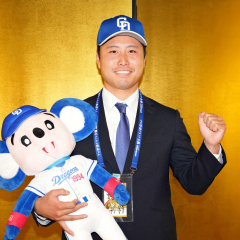 帯広出身牧野が中日ドラゴンズと仮契約　意気込み語る