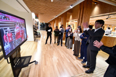 デフバスケの合宿地新得や帯広聾学校から祝福の声