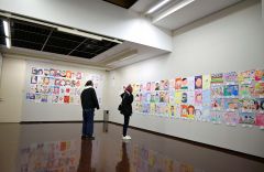 子どもがかいた家族の似顔絵や書道展 合同で写真の公募なども 6