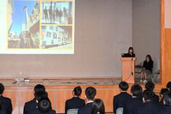 現地での体験などが語られたカナダ・ブルックス市相互交流事業の報告会