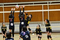 芽室小リトルザウルス準優勝　バレー５－ＲＩＳＥ　ＨＯＫＫＡＩＤＯチャレンジカップ小学生道東大会 5