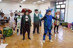 本番に向け練習に力を入れる団員ら