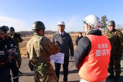 豊頃町と陸自北部方面航空隊がヘリの離着陸訓練　災害時に備え 3