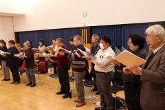 定期演奏会に向け練習に励むメンバー