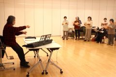 定期演奏会に向け練習に励むメンバー