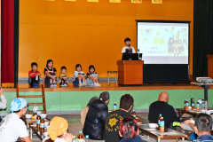 育てた米で最後の餅つき　幕別途別小児童 写真6