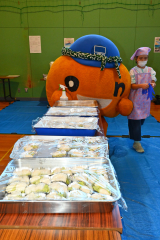 育てた米で最後の餅つき　幕別途別小児童 写真14