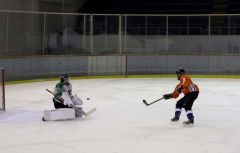 十勝ブルーレジェンドＡ、オーバー５０Ｖ　６０歳以上は十勝ブルースターズ６０Ｂ　道オールドタイマーアイスホッケー