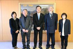 「手話教育の場拡充を」　ろう者協会と市長トーク 2