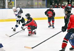 全十勝Aが全国切符獲得 8―5で代決制す 道中学校アイスホッケー大会 11