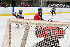 全十勝Aが全国切符獲得 8―5で代決制す 道中学校アイスホッケー大会 12